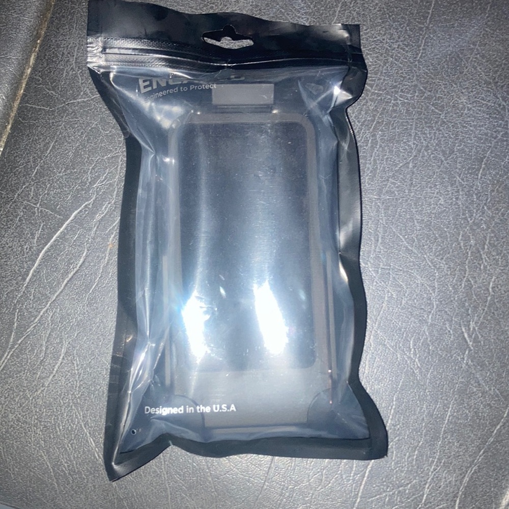 iPhone life proof belt clip